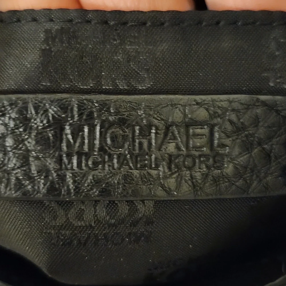 Michael Kors Leather Crossbody w/Free Fossil Cardholder